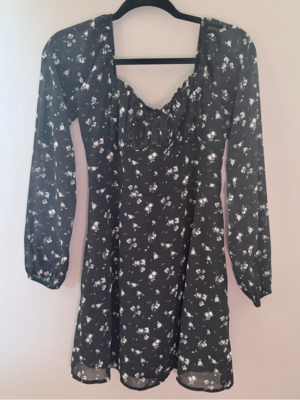 Boho Cottagecore Dainty Black Floral Long Sleeve Mini Dress Smocked Back S